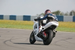 NOVICE WHITE/SILVER BIKES